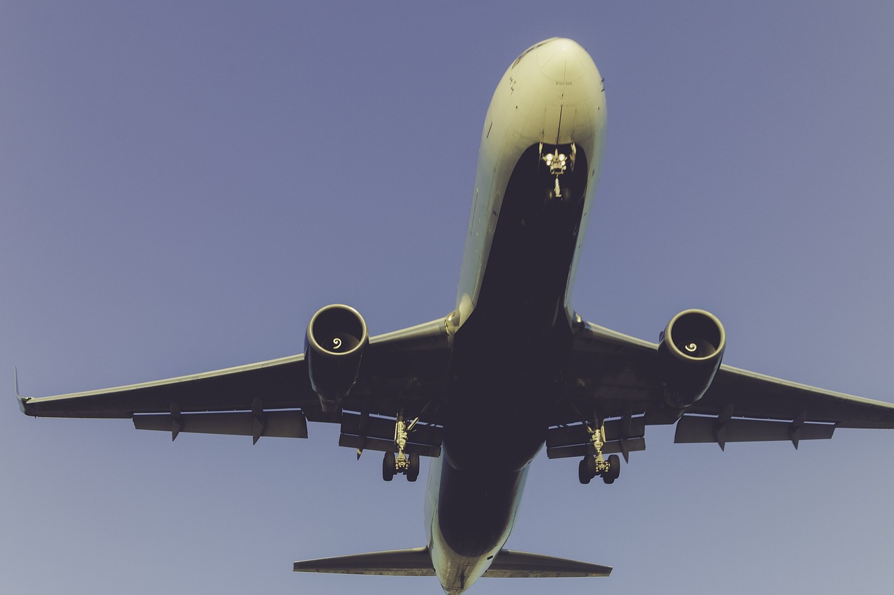 南方航空股票最新全面解析，最新消息一览无余
